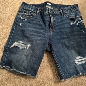 Women’s Old Navy Distressed Denim Shorts size 10 length 18”